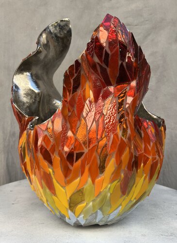 3D vessel with glass mosaic in a flame design
